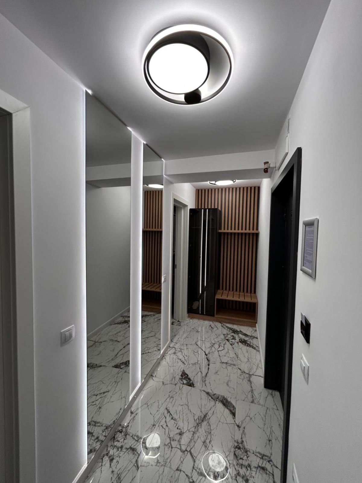 Monarc Boutique Aparthotel - Self Check-In Visan エクステリア 写真